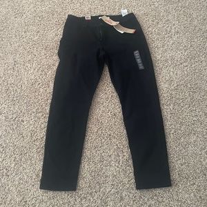 Levi’s skinny shaping jean